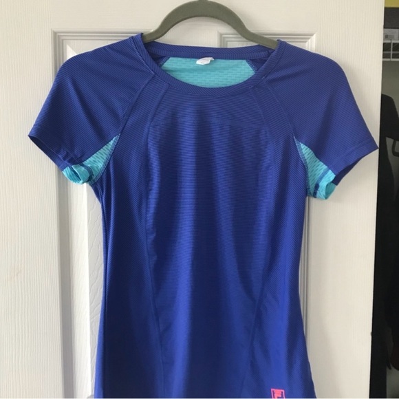 Running shirts - Picture 2 of 2